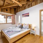 Modern Life Apartment *